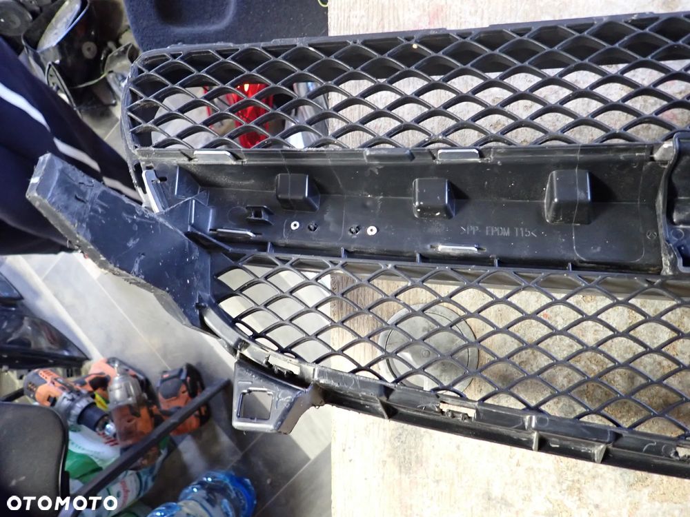 MERCEDES BENZ W176 AMG GRILL - 2