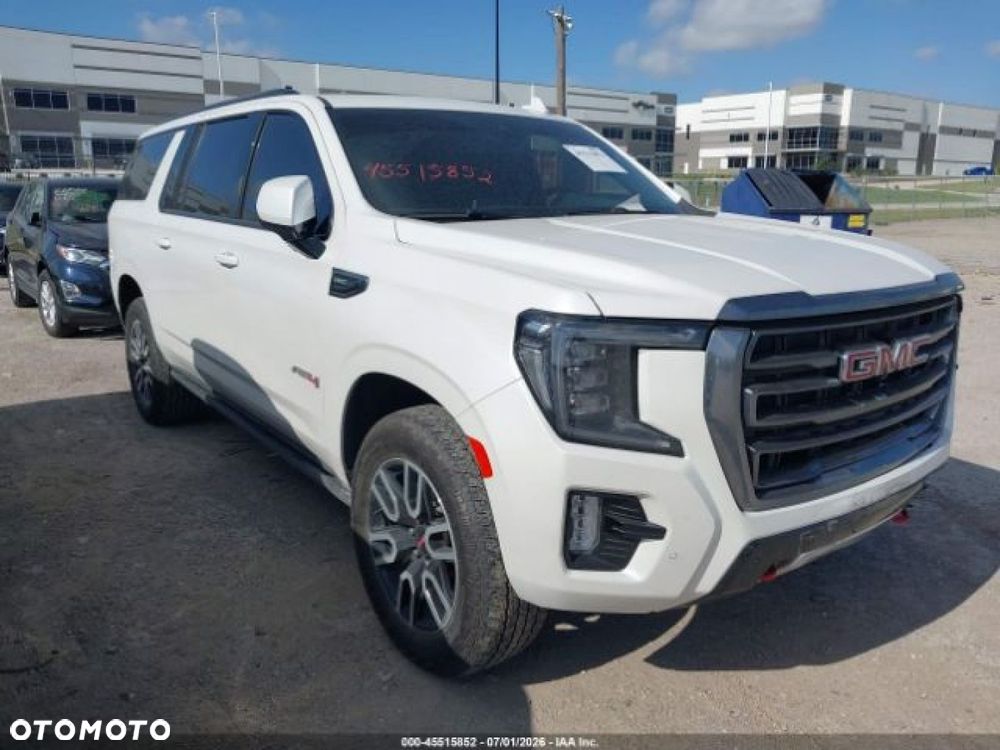 GMC Yukon - 3