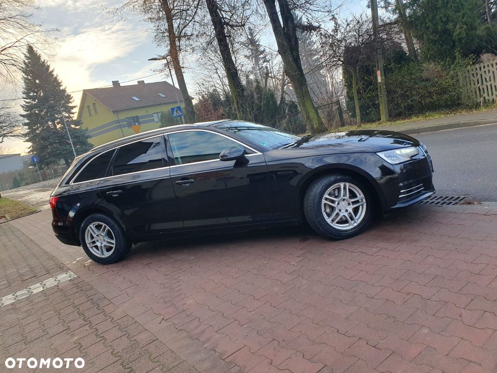 Audi A4 Avant 2.0 TDI ultra S tronic - 6