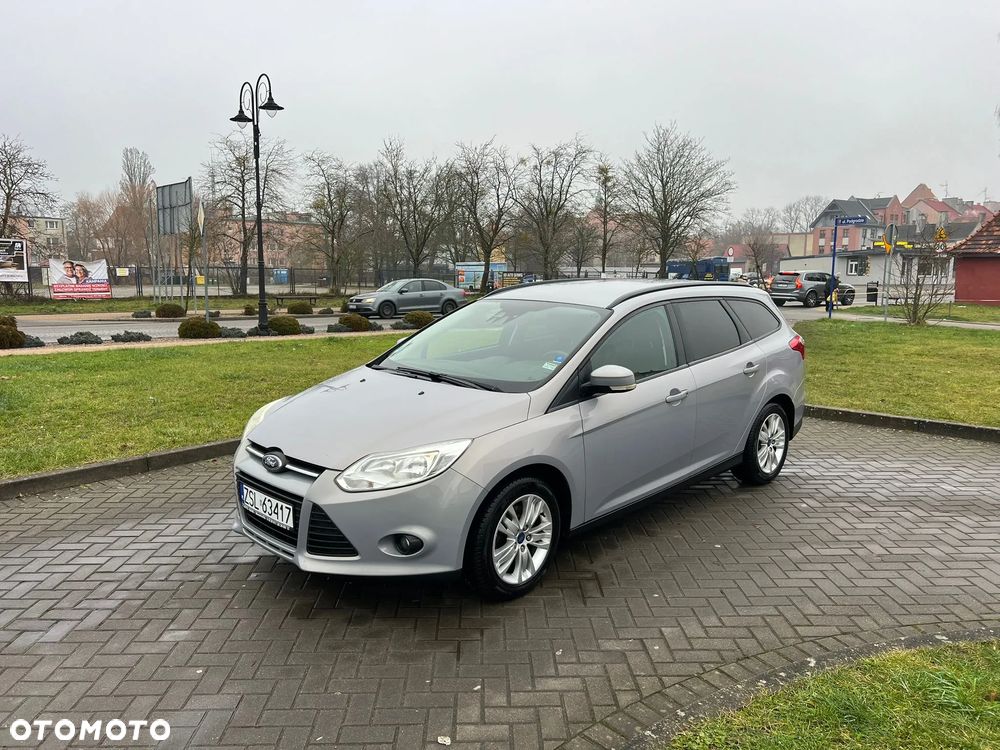 Ford Focus 1.6 TDCi DPF SYNC Edition - 6