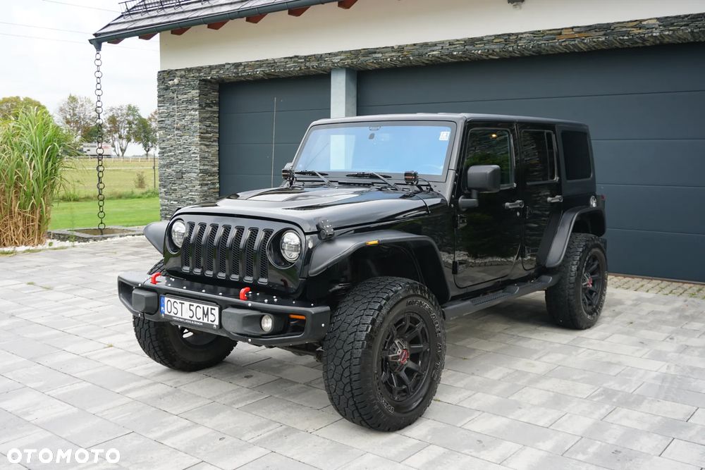 Jeep Wrangler 3.6 Unlim Sahara - 3