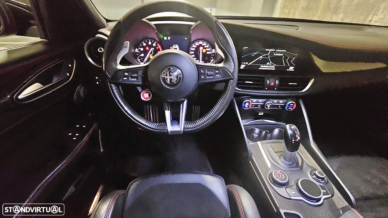 Alfa Romeo Giulia 2.9 Bi-Turbo Quadrifoglio AT8 - 18
