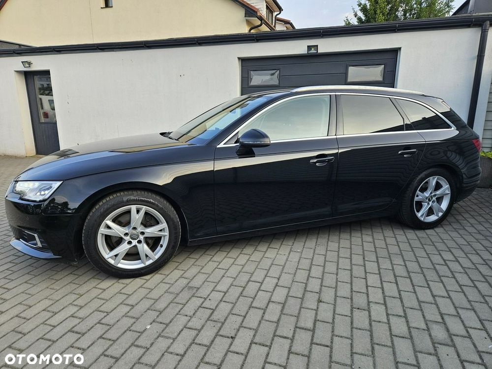 Audi A4 Avant 2.0 TDI ultra S tronic sport - 12