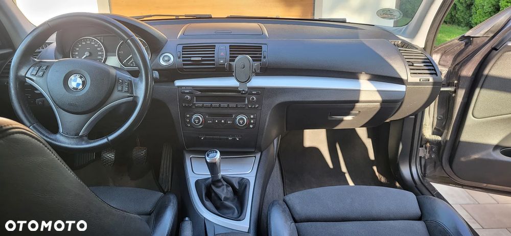BMW Seria 1 118d DPF - 18