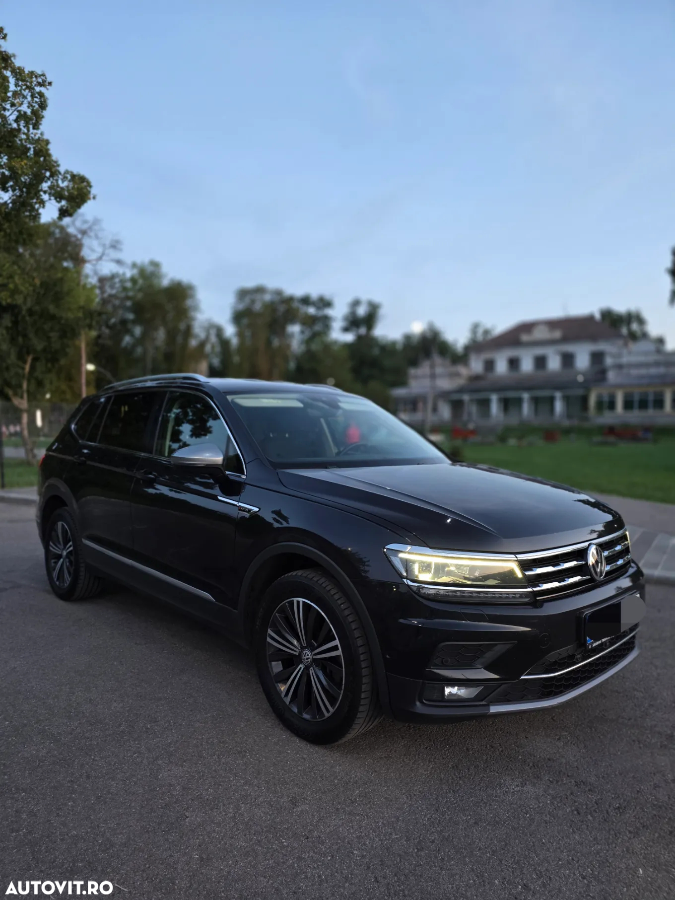 Volkswagen Tiguan 2.0 TSI DSG 4Mot Highline - 9