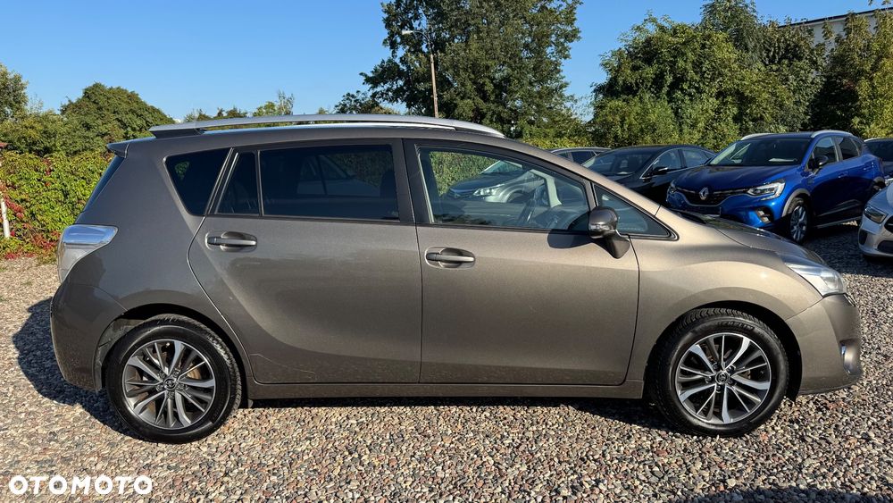 Toyota Verso 1.8 Premium EU5 7os - 17