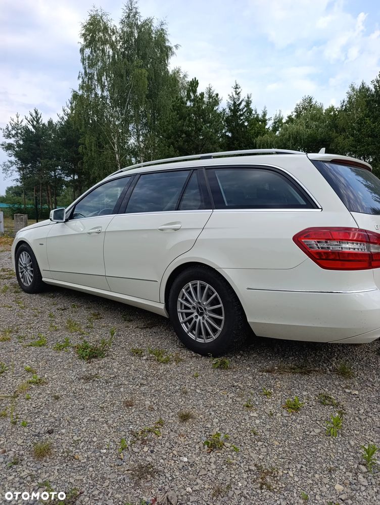 Mercedes-Benz Klasa E 250 CGI BlueEFFICIENCY Automatik Avantgarde - 4