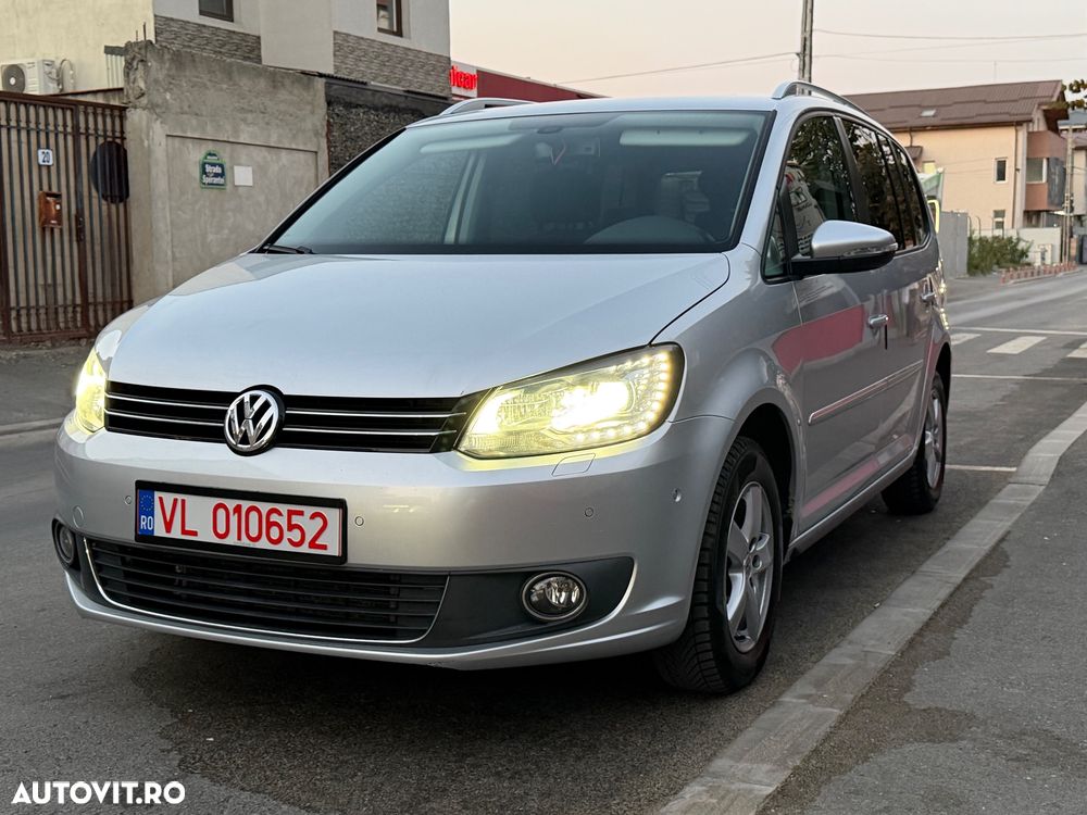 Volkswagen Touran - 10