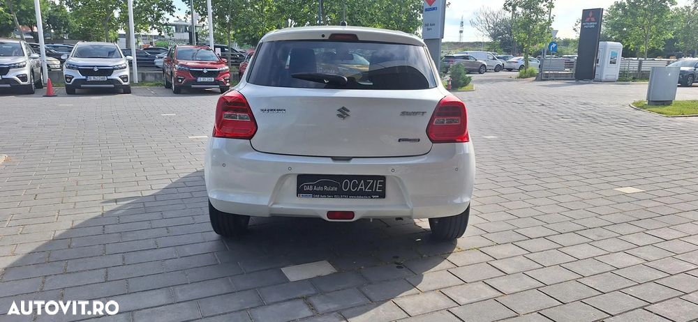 Suzuki Swift 1.2 Dualjet 12V MHEV Spirit - 5