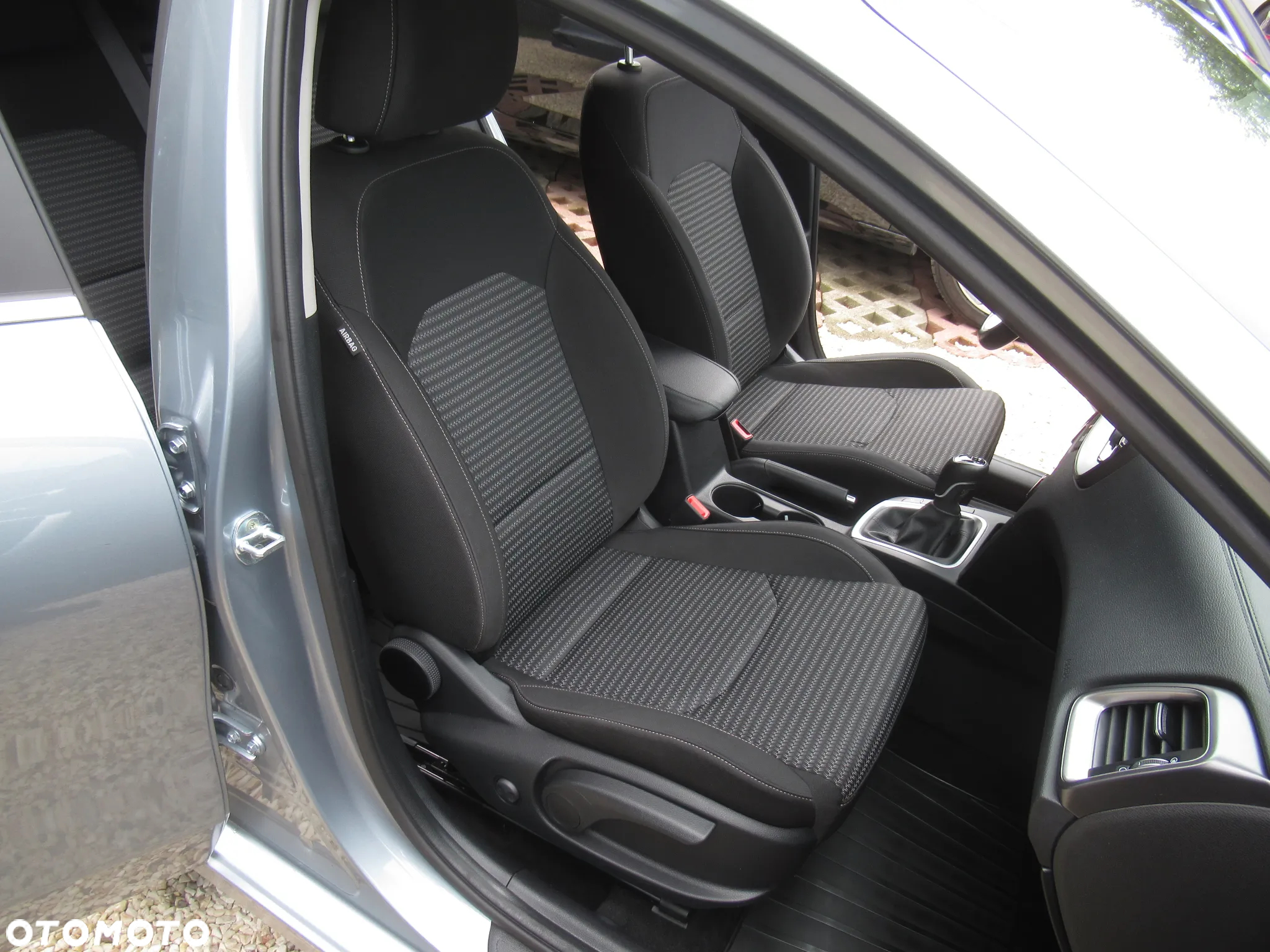 Kia Ceed 1.5 T-GDI M - 10