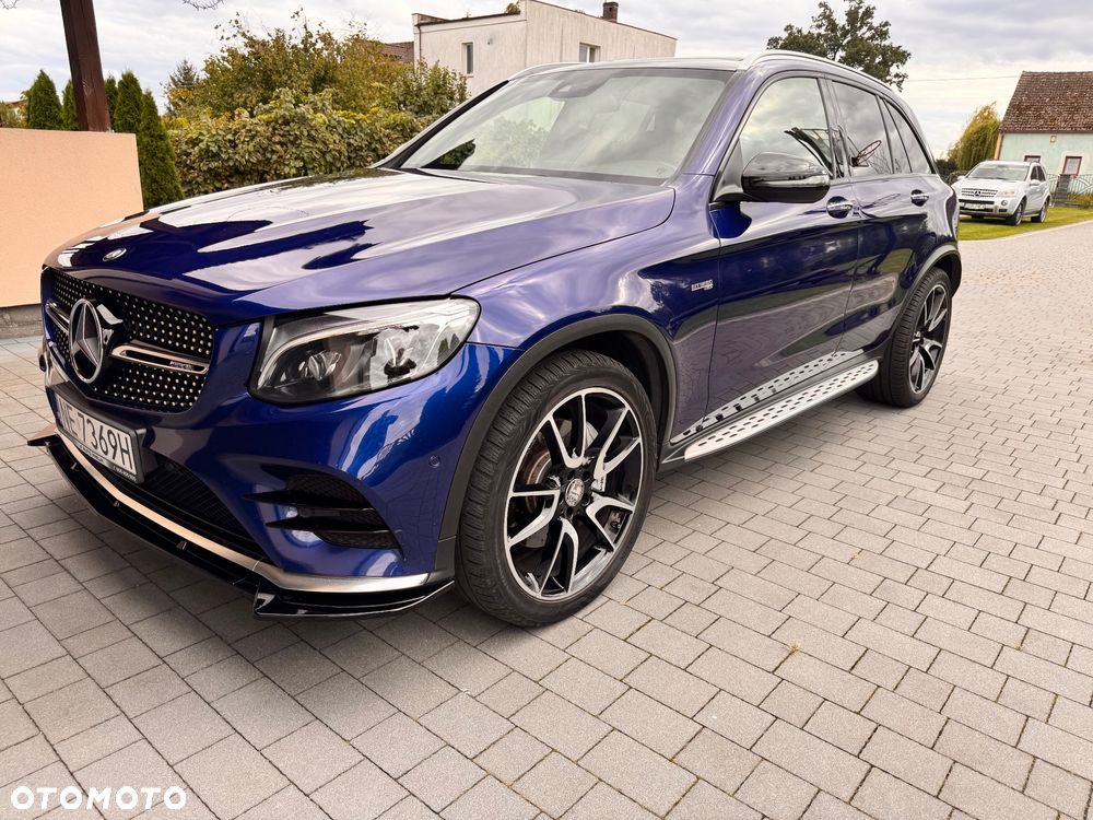 Mercedes-Benz GLC - 27