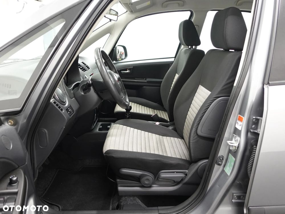 Fiat Sedici 1.6 16V 4x2 Emotion - 24