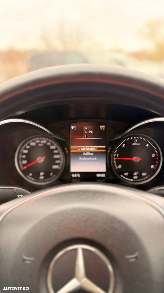 Mercedes-Benz C 220 d 4Matic 7G-TRONIC Avantgarde - 32