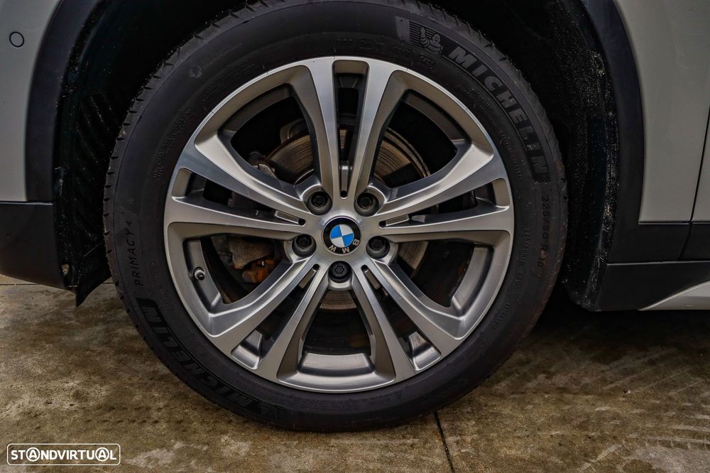 BMW X1 16 d sDrive Line Sport - 8