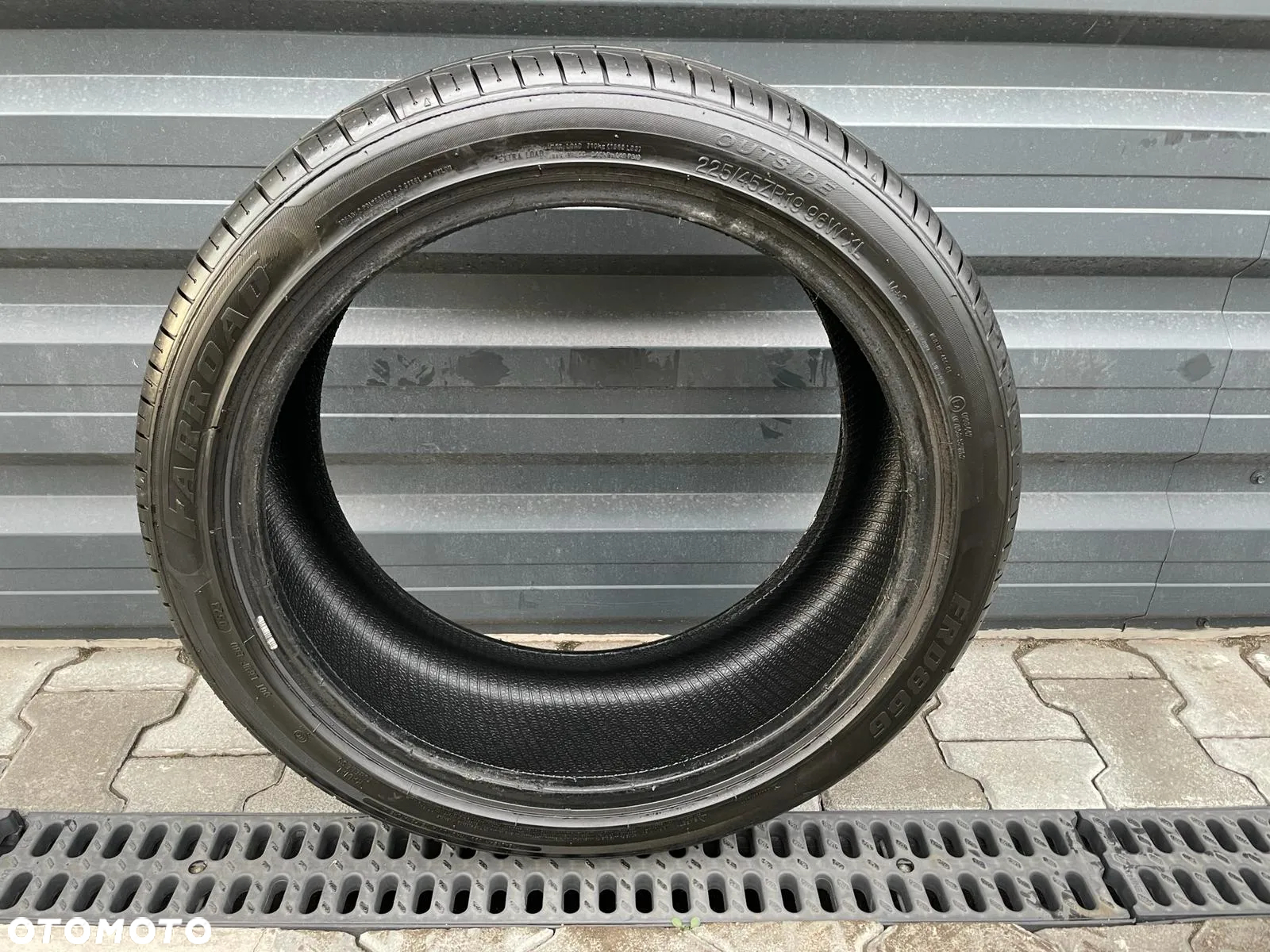 OPONA Farroad FRD866 225/45/19 96W XL 2023 8mm - 2