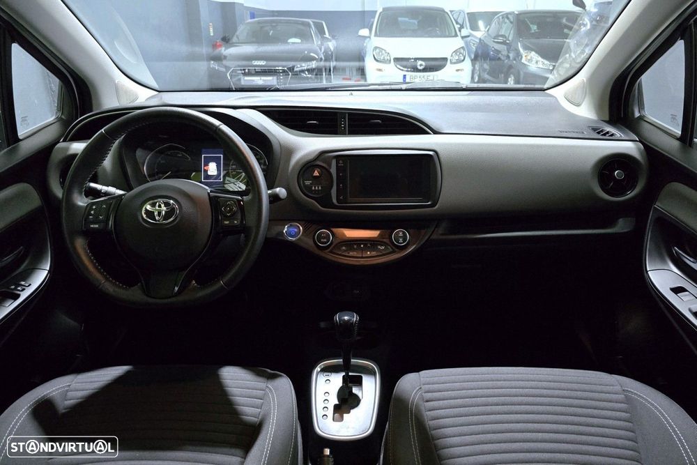 Toyota Yaris 1.5 HSD Comfort - 15