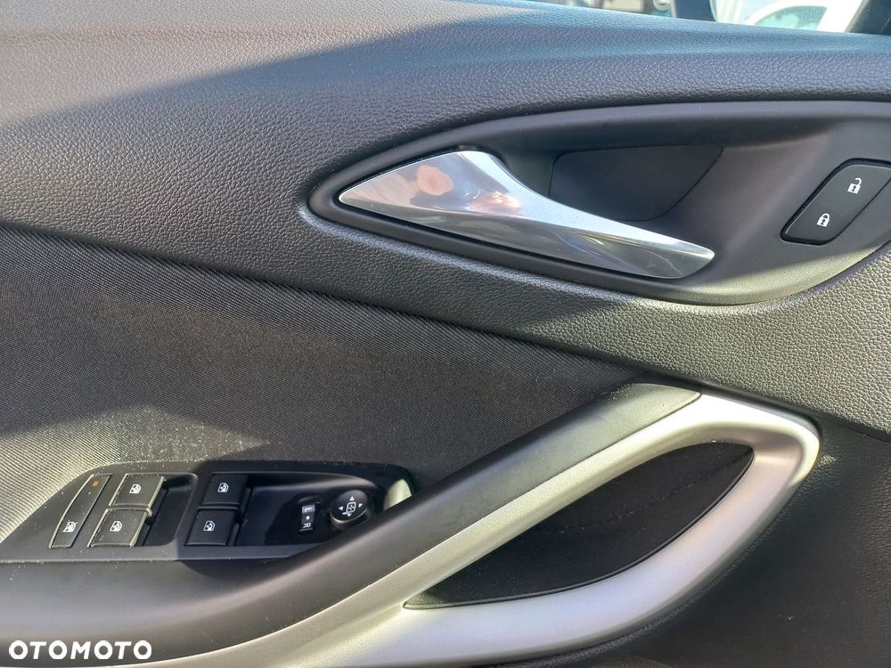 Opel Astra - 18