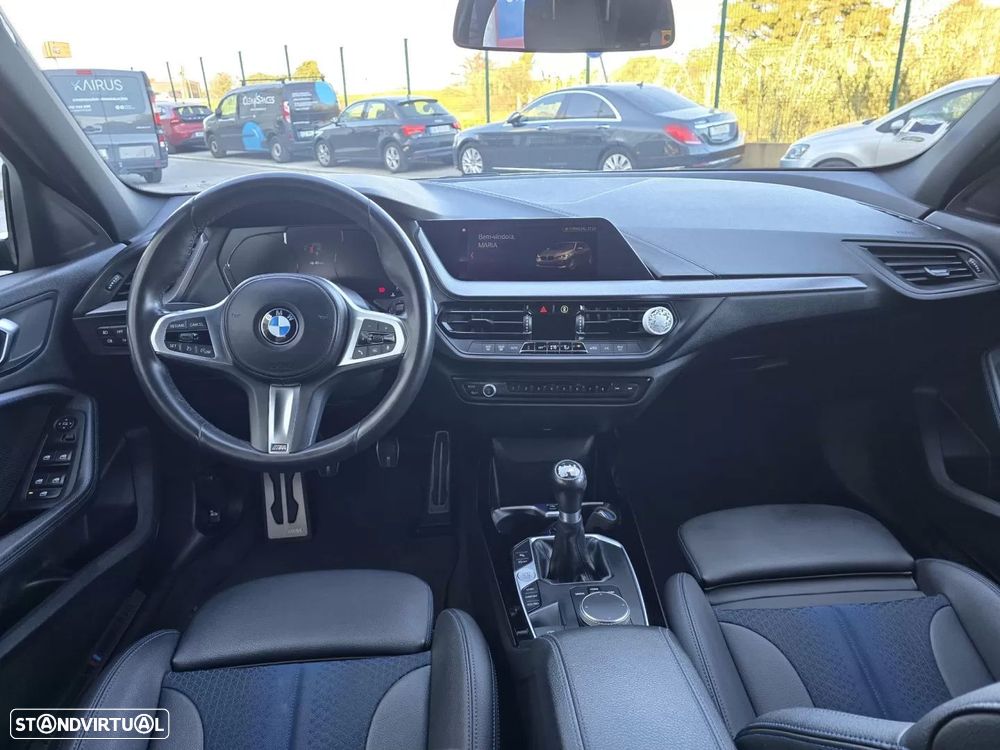 BMW 116 d Pack M - 11