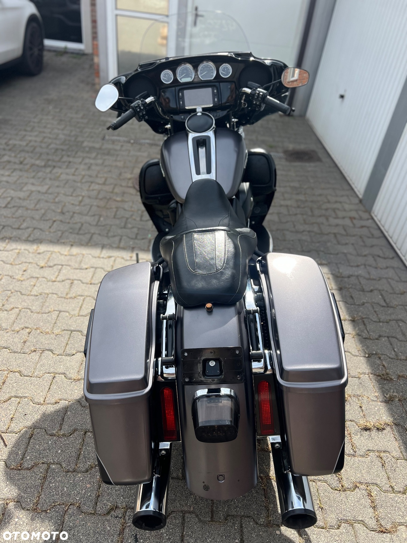Harley-Davidson FLH Electra Glide - 19