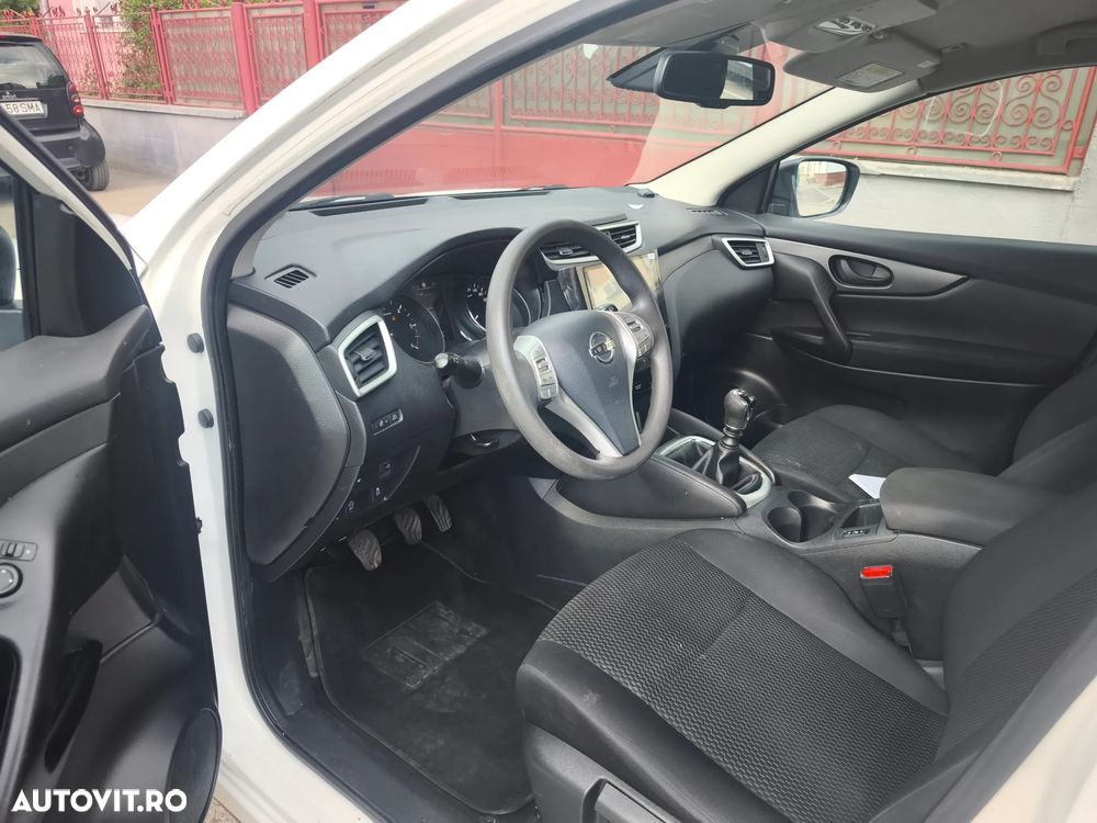 Nissan Qashqai 1.5 DCI N-Connecta - 9