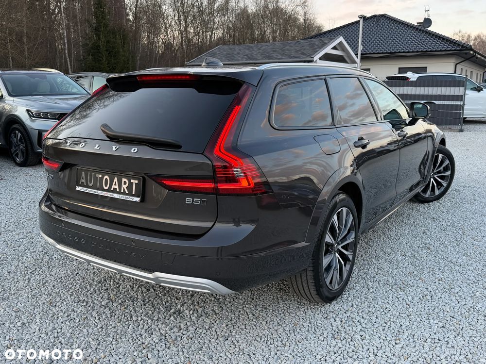 Volvo V90 Cross Country B5 D AWD Ultimate - 17