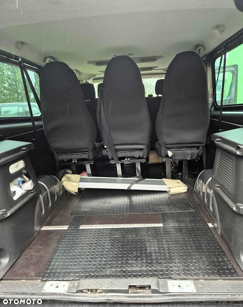 Renault Trafic - 11