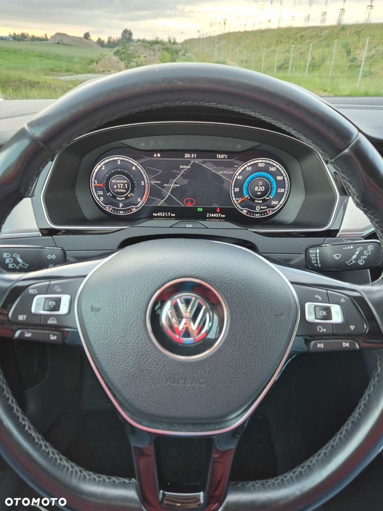 Volkswagen Passat - 6
