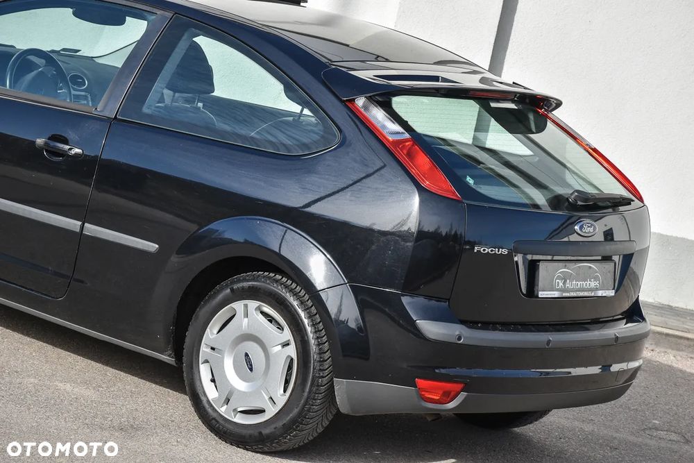 Ford Focus 1.6 16V Titanium - 12
