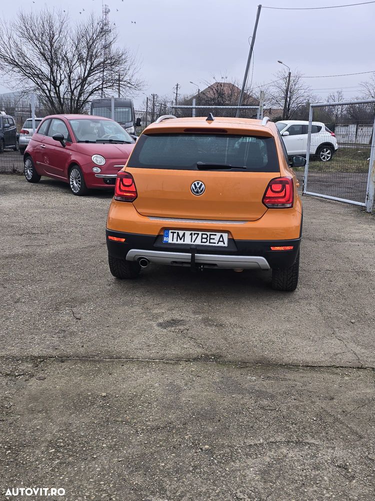 Volkswagen Polo 1.6 TDI Cross - 11