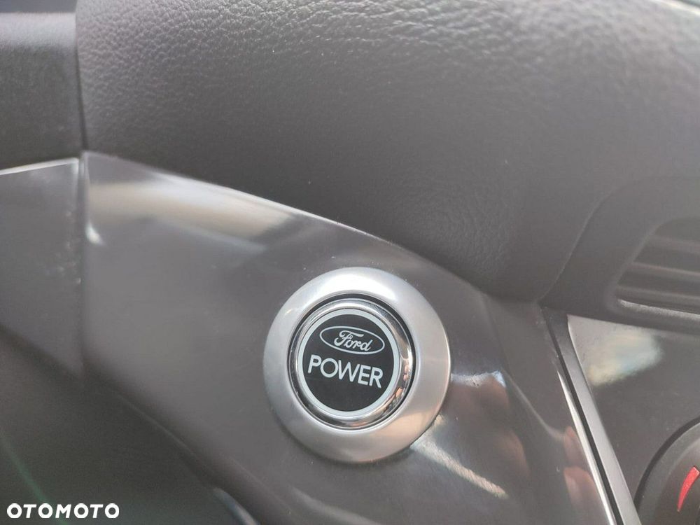 Ford Kuga - 15