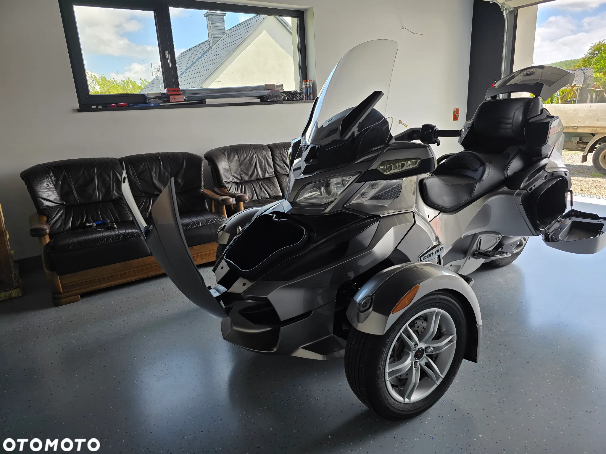 Can-Am Spyder - 20