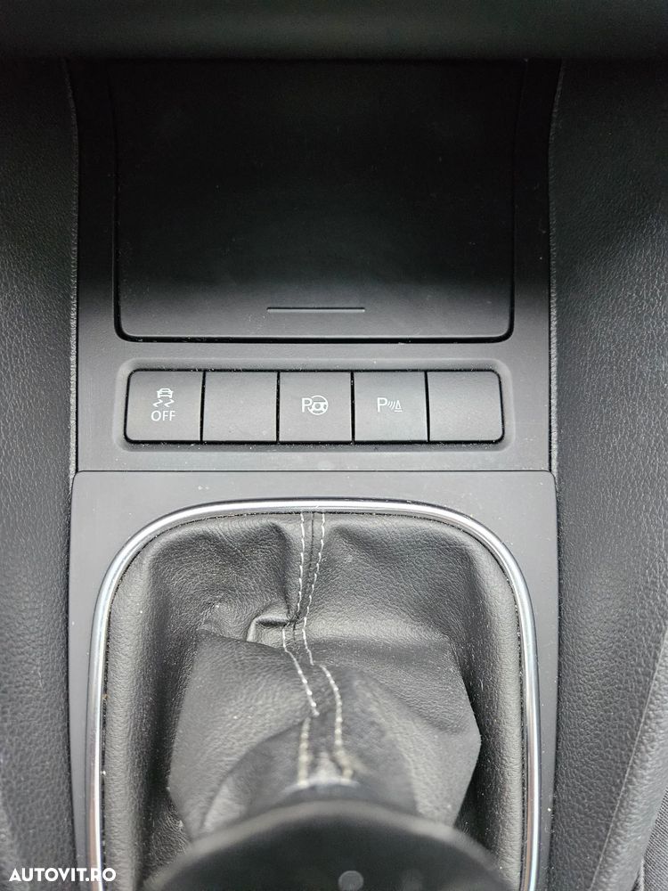 Volkswagen Golf 1.4 TSI Style - 25