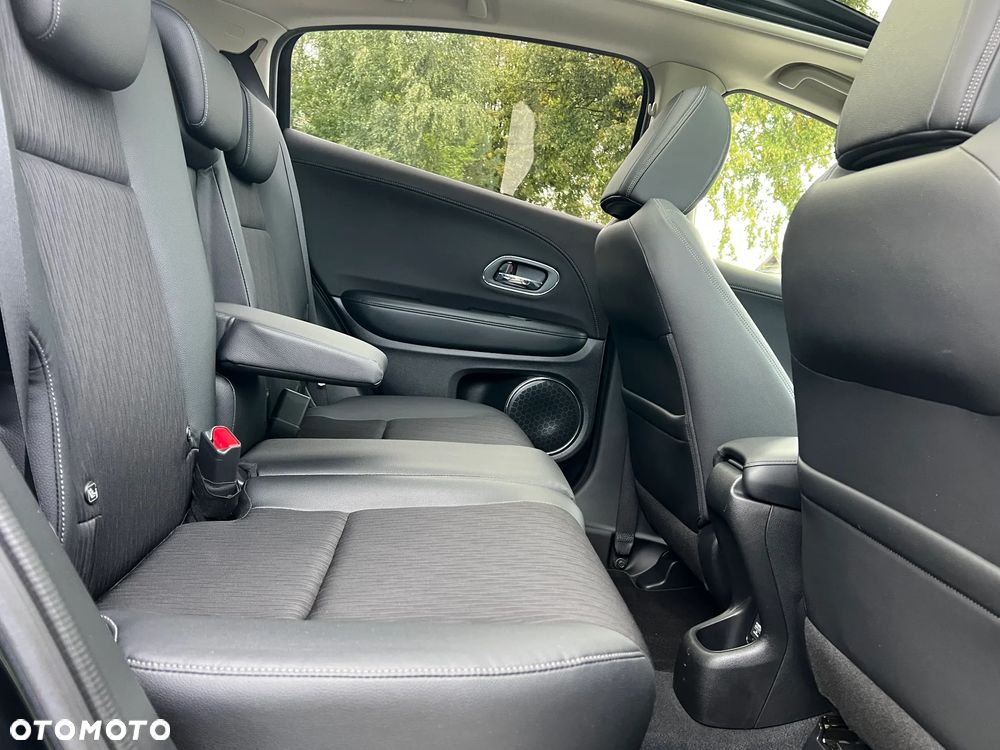 Honda HR-V 1.5 i-VTEC CVT Executive - 32