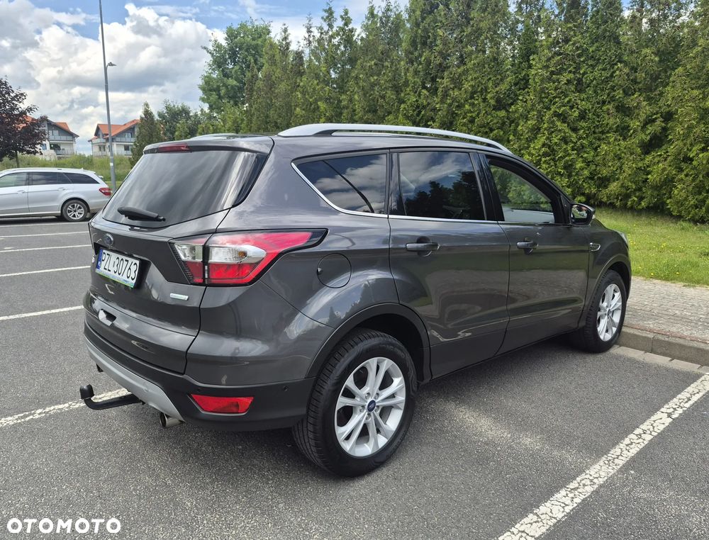 Ford Kuga 1.5 EcoBoost 2x4 Titanium - 24