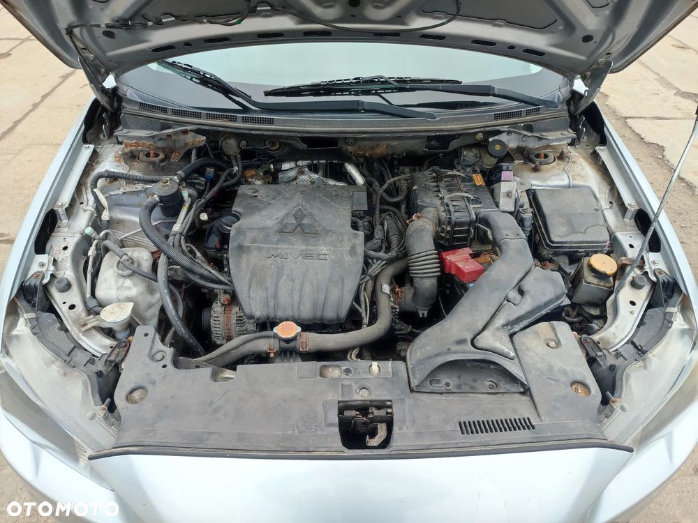 Mitsubishi Lancer - 23