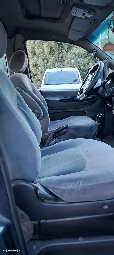 Hyundai H-1 Starex - 9