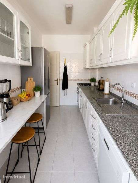 Apartamento T2 com Pátio Privativo de 65 m² e Anexo - Grande imagem: 3/8