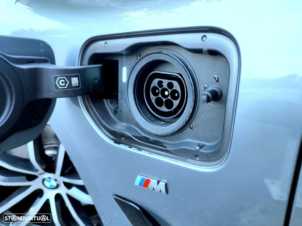 BMW 530 e Pack Desportivo M - 37