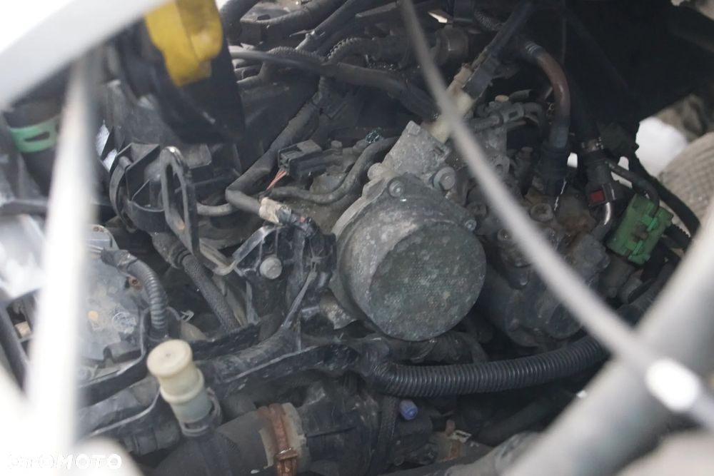 Auto na części - Opel Movano B II Lift L3H2 2.3 CDTI 131 KM M9T704 PF6018 GNY 2018R Silnik Skrzynia Drzwi Błotnik Zderzak Szyba Klamka Lusterko Lampa Deska Kokpit Sterownik Moduł Czujnik Licznik Panel Kierownica - 16