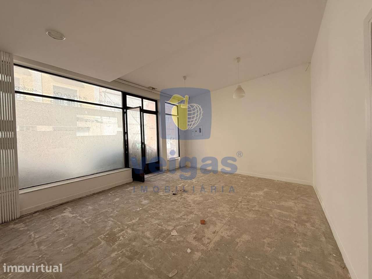Espaço de 42 m², ao nível do rés-do-chão, comercializado com Projeto A - Grande imagem: 2/12