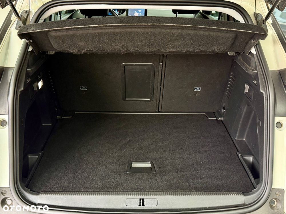 Peugeot 3008 1.6 BlueHDi Allure S&S EAT6 - 35
