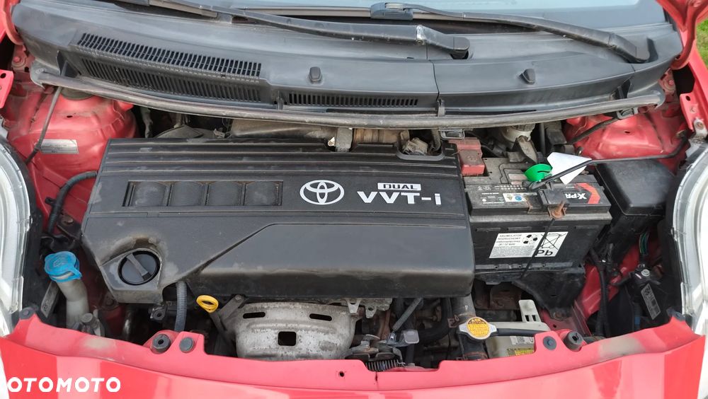 Toyota Yaris - 31