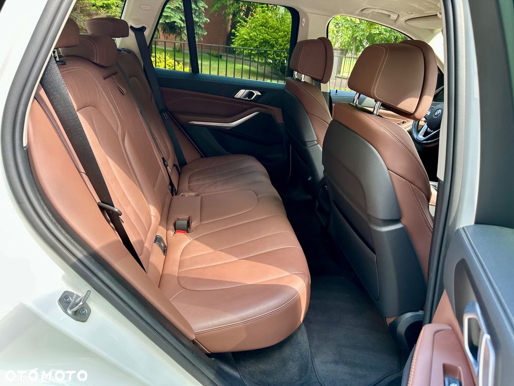 BMW X5 xDrive30d mHEV - 17
