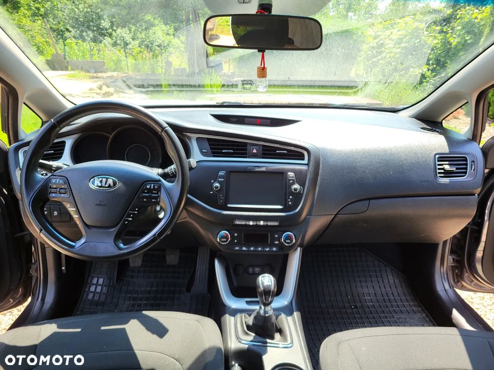 Kia Ceed 1.6 CRDi M - 6