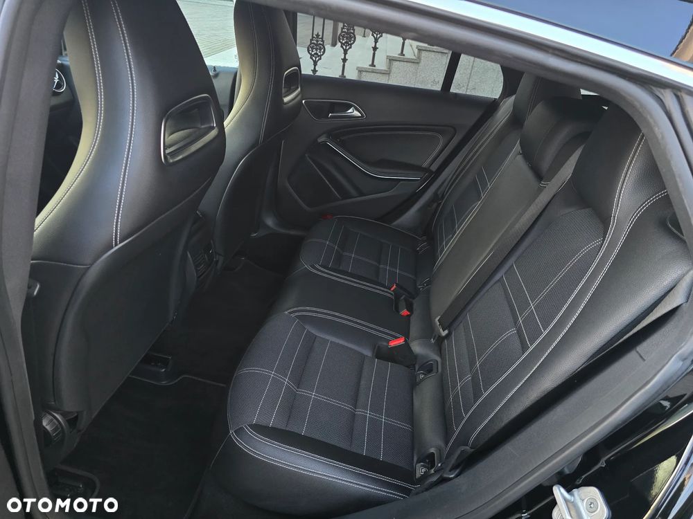 Mercedes-Benz CLA - 19