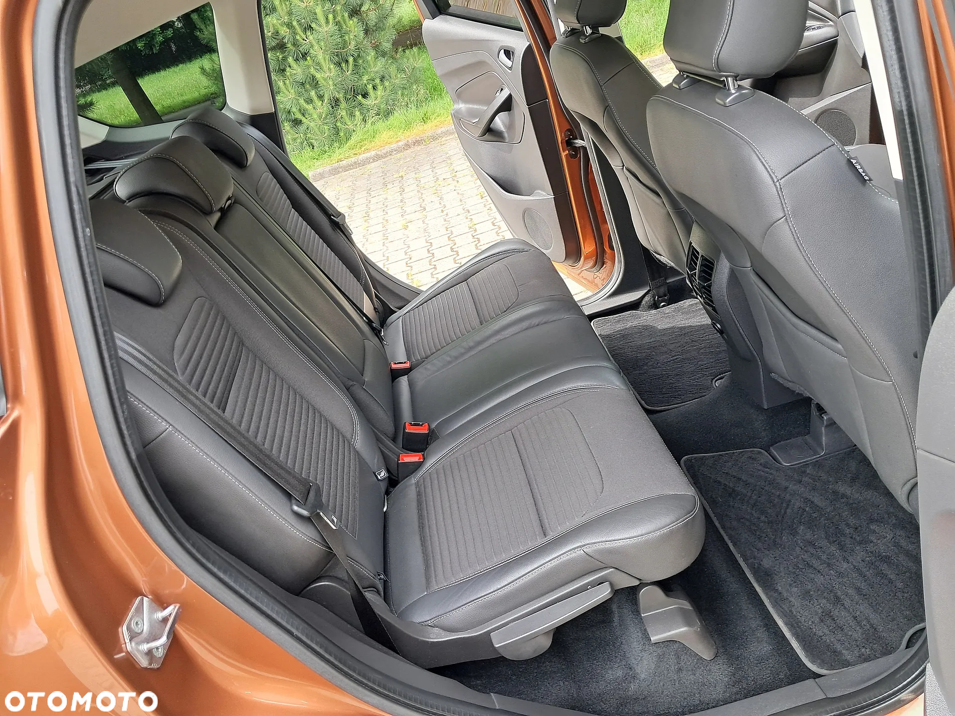 Ford Kuga 1.5 EcoBoost 2x4 Titanium - 32