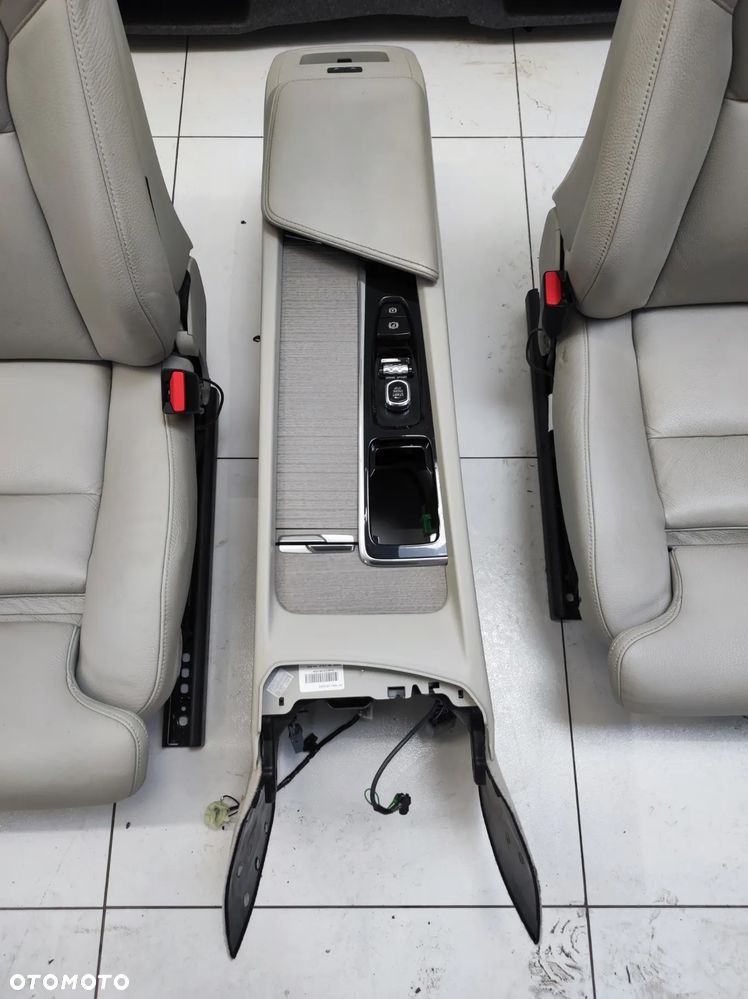 WNĘTRZE FOTELE KANAPA BOCZKI TAPICERKA EU VOLVO XC60 II 2 - 8
