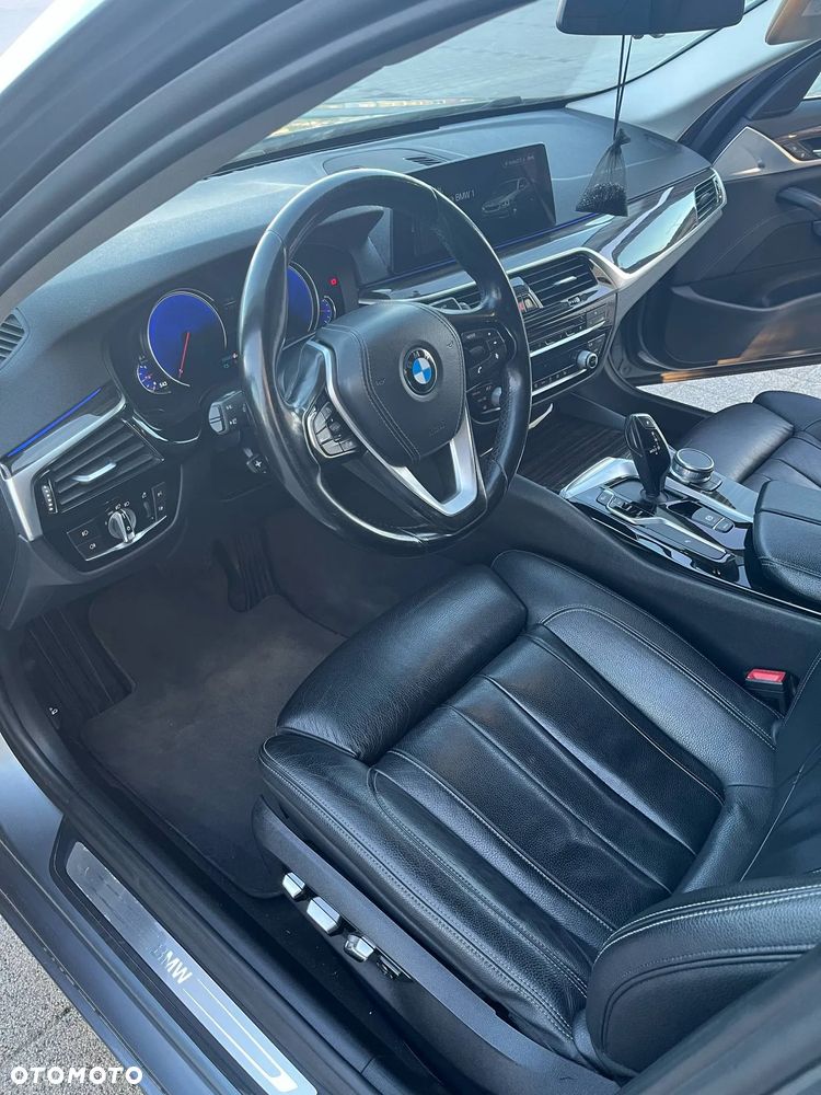 BMW Seria 5 520d - 12