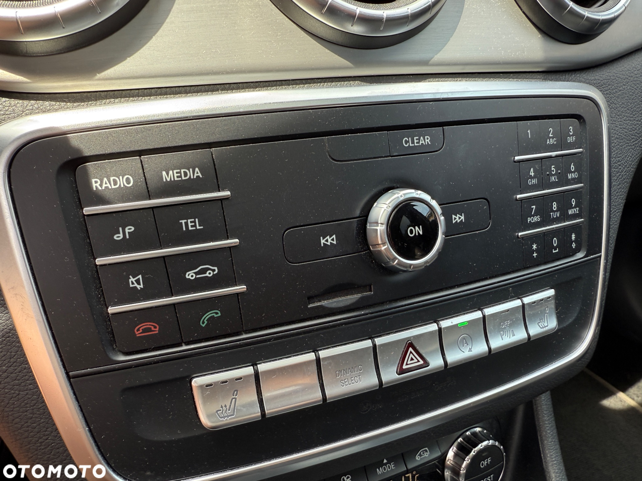 Mercedes-Benz CLA 220 4-Matic AMG Line - 10