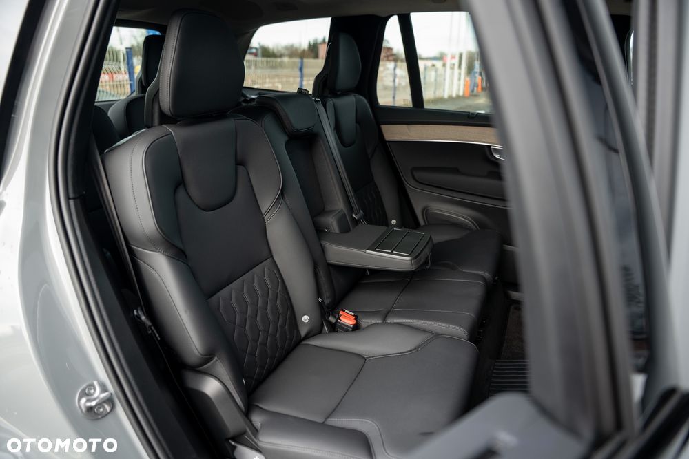 Volvo XC 90 T8 AWD Plus Dark - 36